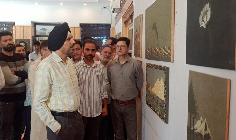 Comm Secy inaugurates Stone Art Exhibition at Srinagar - The Better Kashmir | Positive and Inspiring Stories from Kashmir